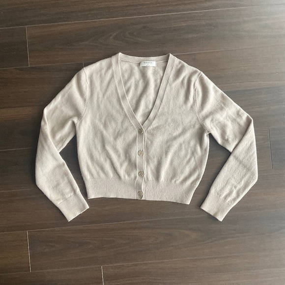 Aritzia Babaton cashmere crop cardigan - Picture 1 of 3